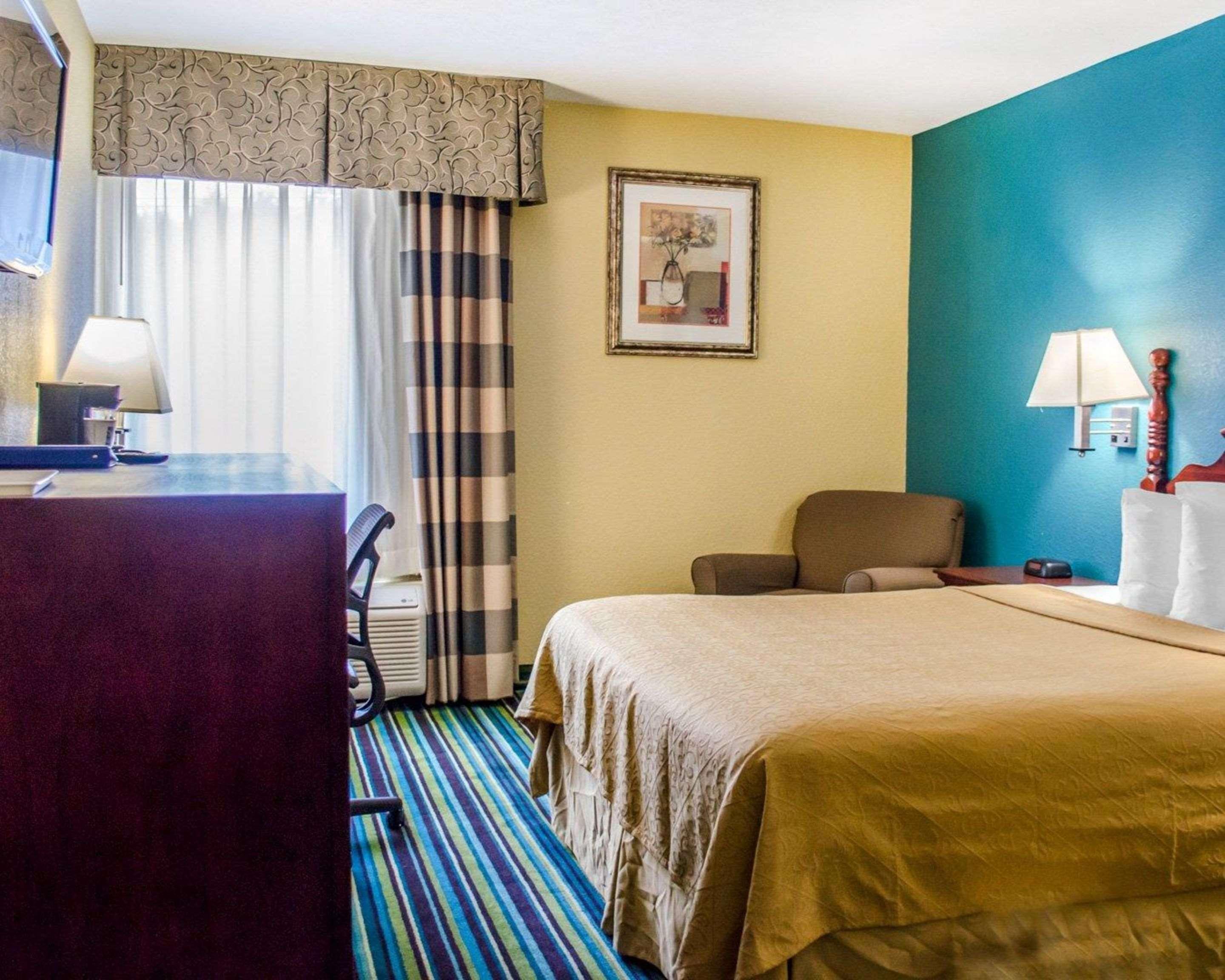 Quality Inn & Suites Medina - Akron West Extérieur photo