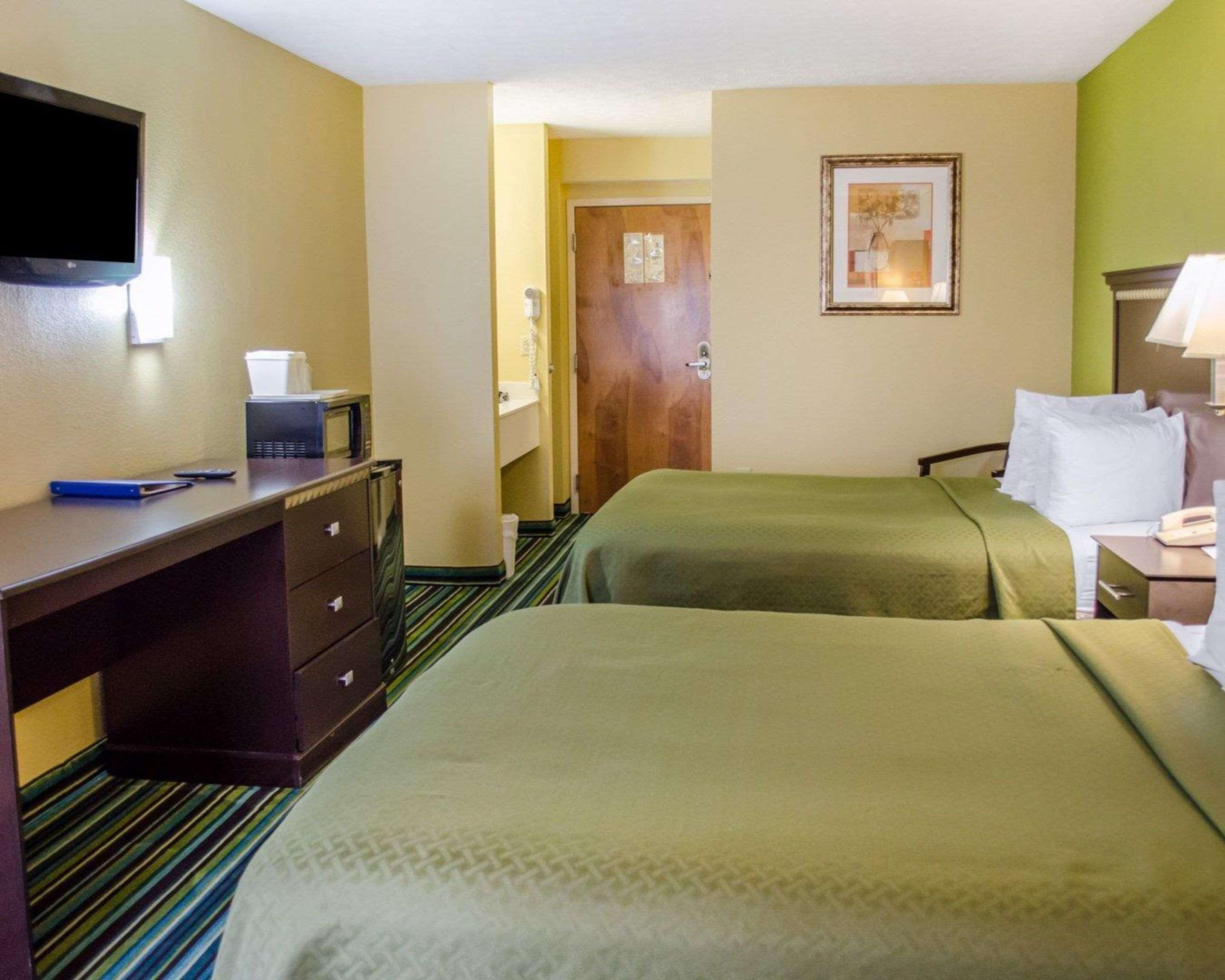 Quality Inn & Suites Medina - Akron West Extérieur photo