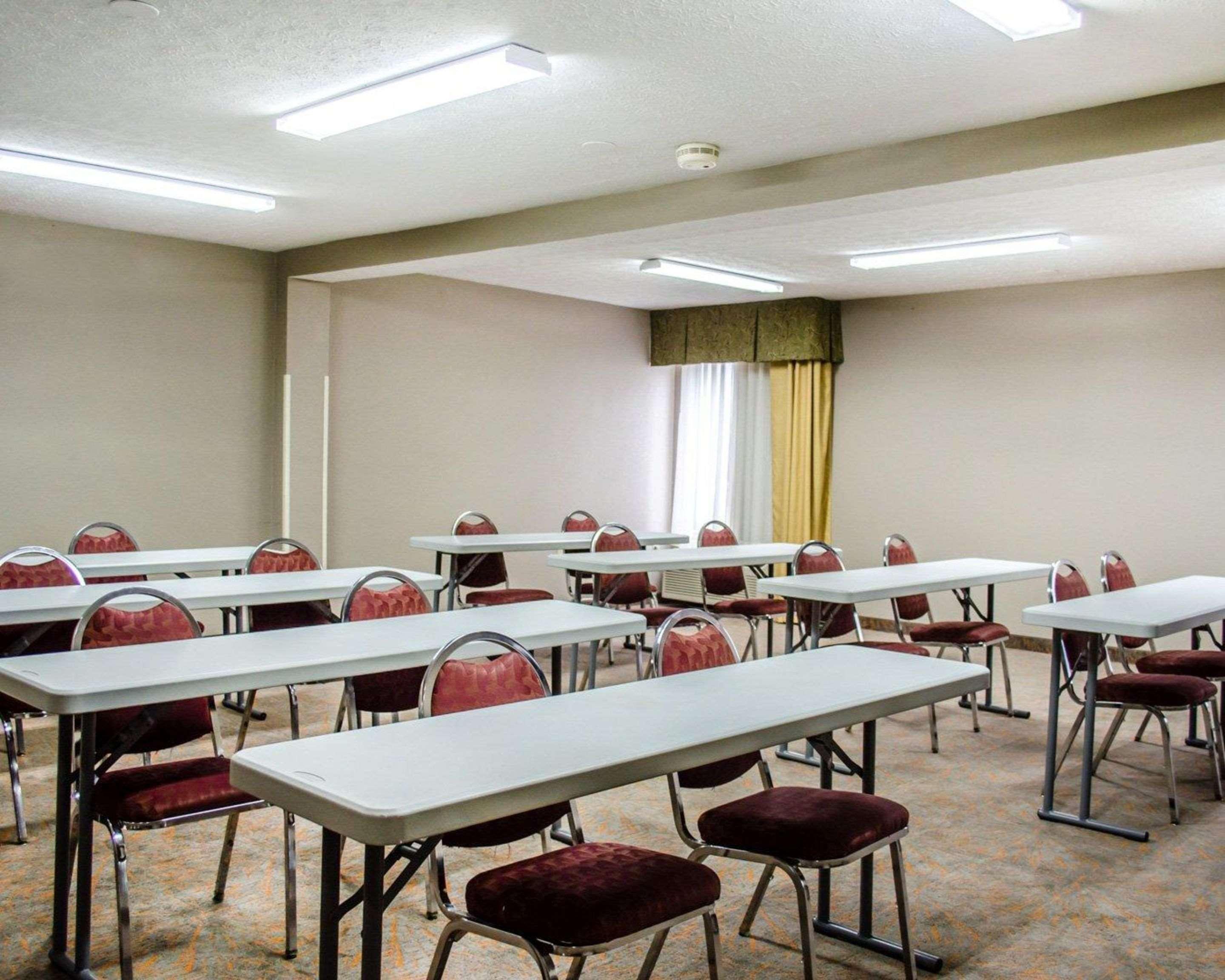 Quality Inn & Suites Medina - Akron West Extérieur photo