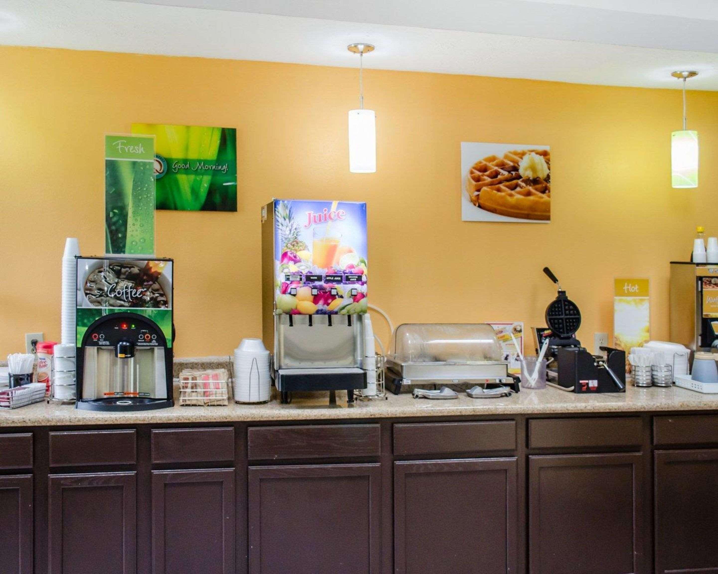 Quality Inn & Suites Medina - Akron West Extérieur photo