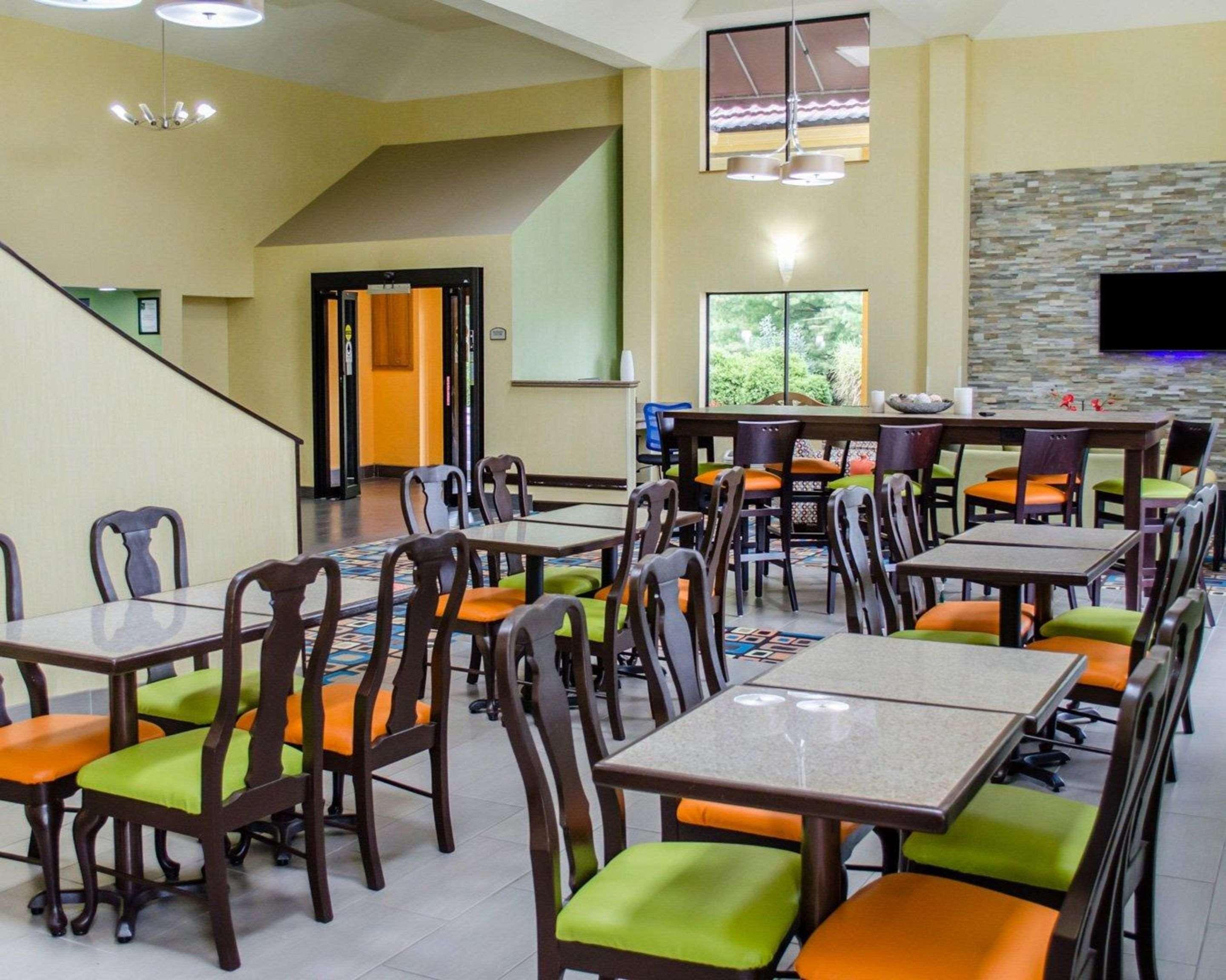 Quality Inn & Suites Medina - Akron West Extérieur photo